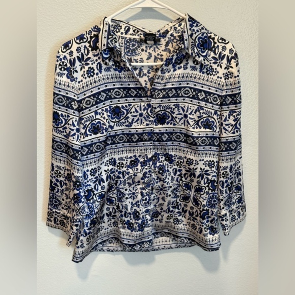 Spence Blue and Silver Buttondown Top Md